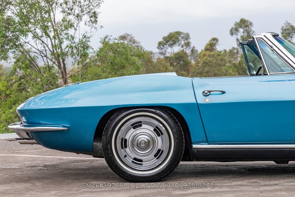 1967 Chevrolet Corvette Convertible Two-Top thumbnail 14