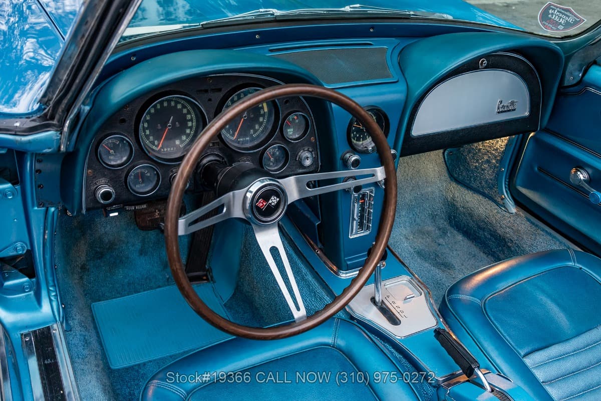 1967 Chevrolet Corvette Convertible Two-Top thumbnail 17