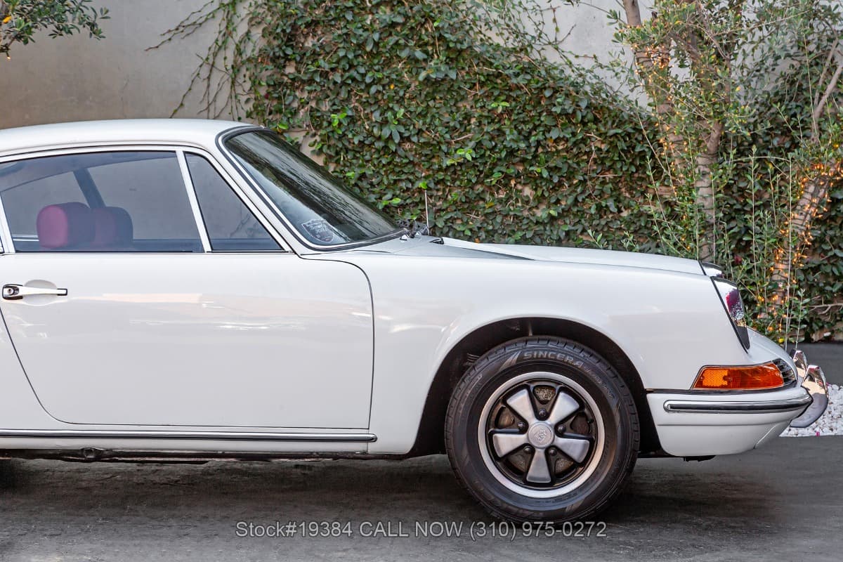 1969 Porsche 911T Coupe thumbnail 8