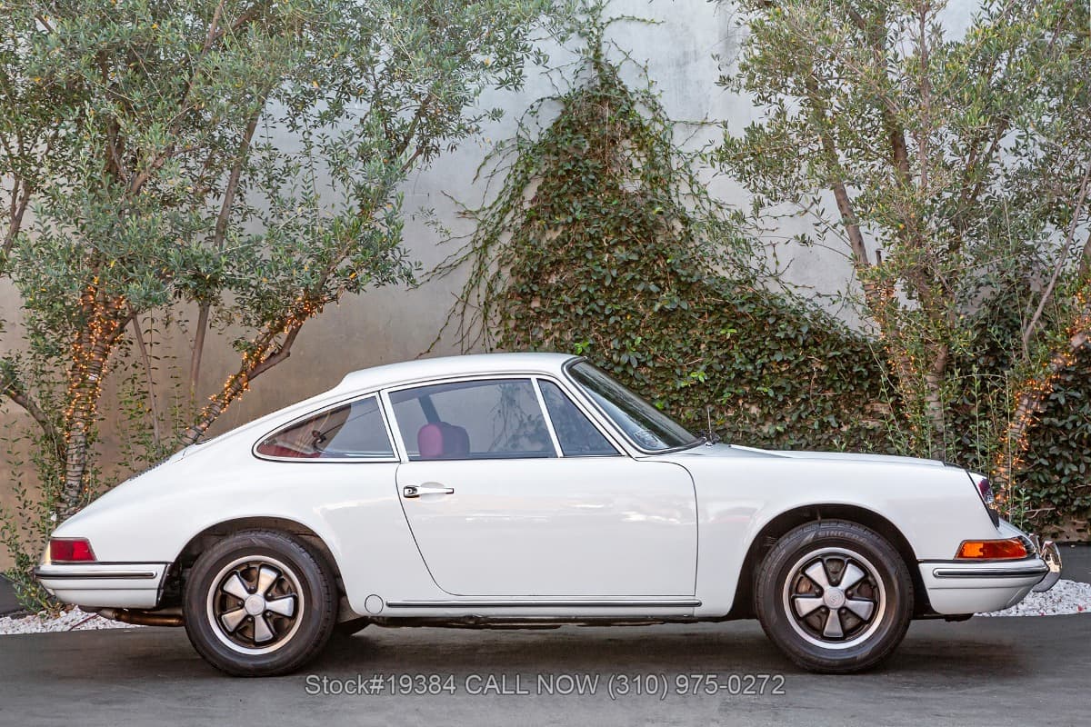 1969 Porsche 911T Coupe thumbnail 4