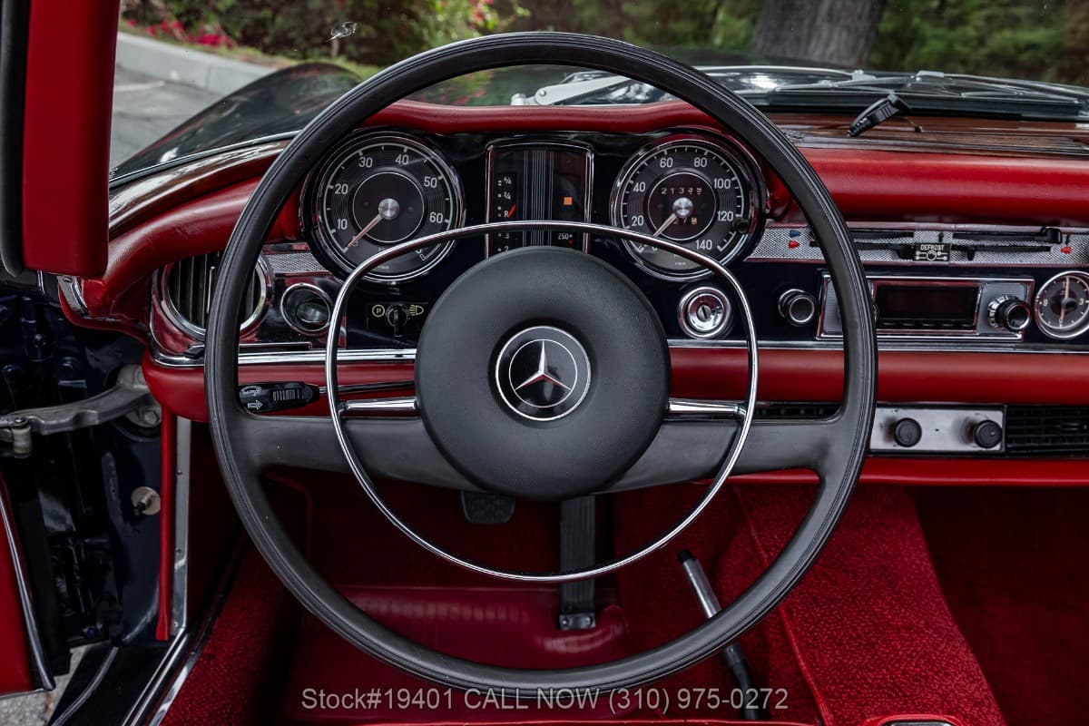 1968 Mercedes 250SL thumbnail 14