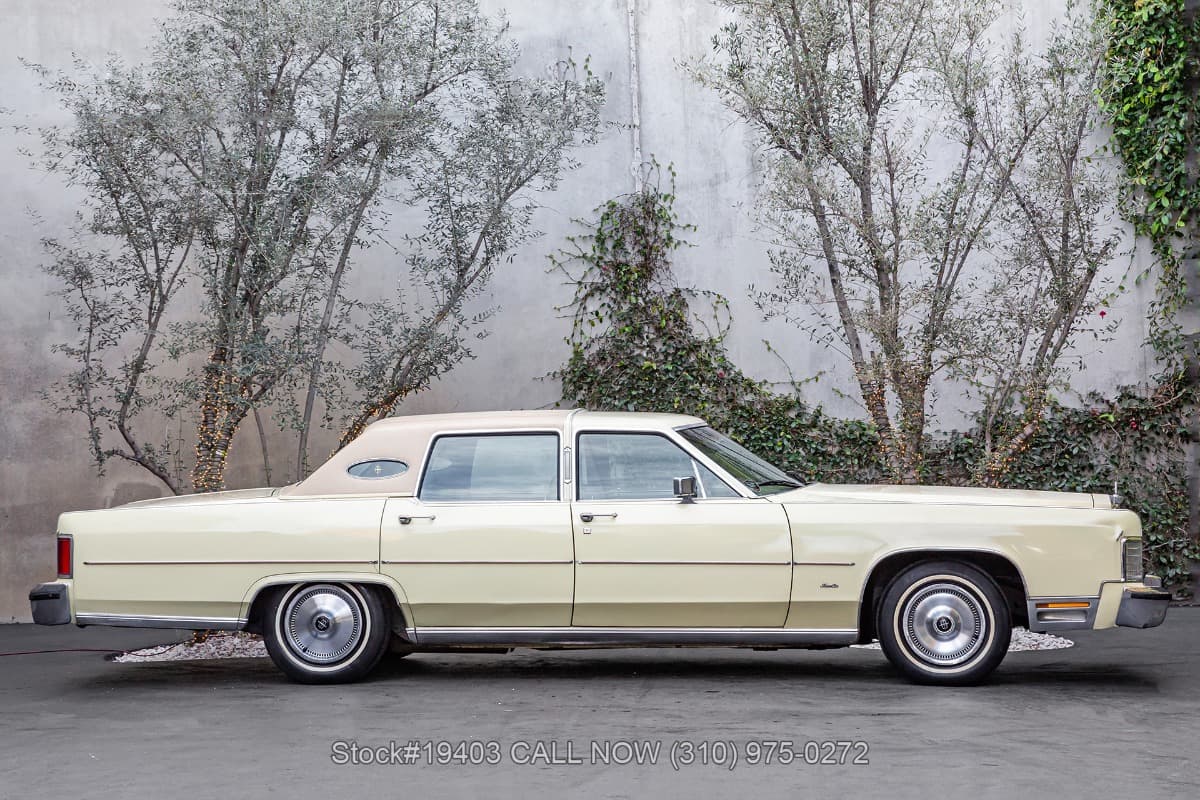 1978 Lincoln Continental Town Car thumbnail 3
