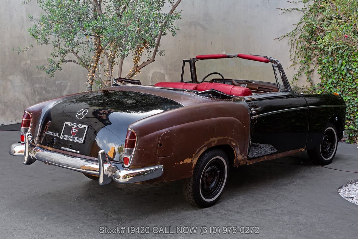 1960 Mercedes 220SE Cabriolet thumbnail 4
