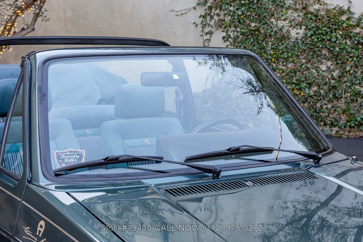 1991 Volkswagen Cabriolet Etienne Aigner Edition thumbnail 10