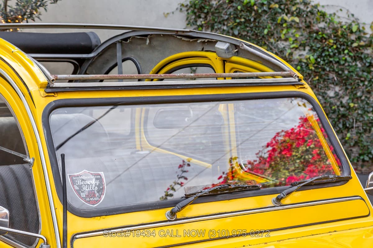 1974 Citroen 2CV4 thumbnail 10