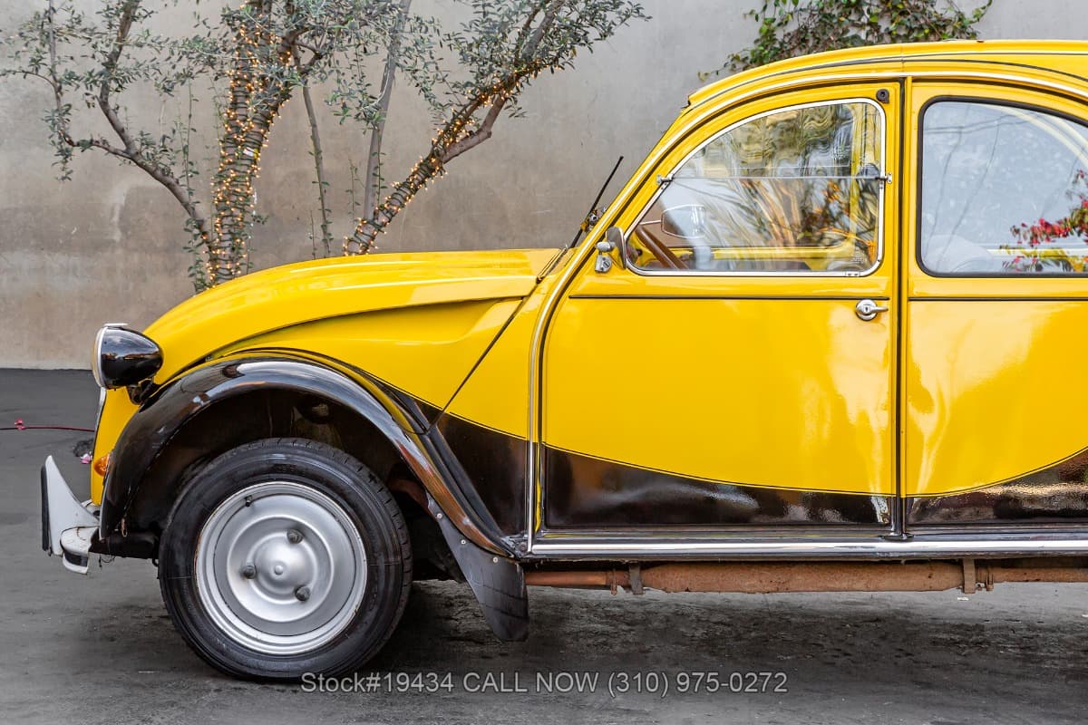 1974 Citroen 2CV4 thumbnail 12