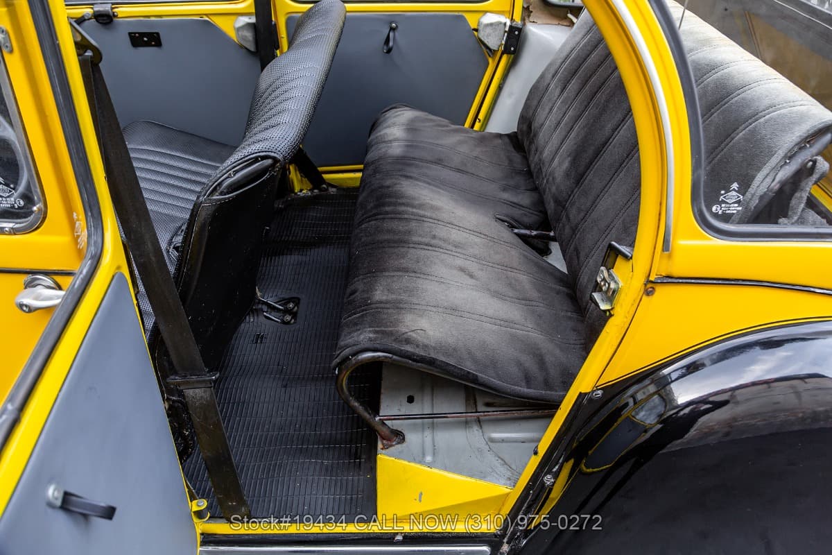 1974 Citroen 2CV4 thumbnail 17