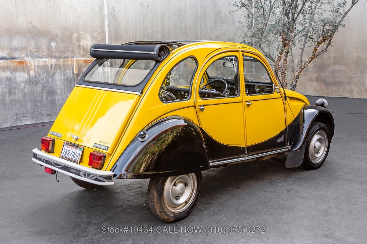 1974 Citroen 2CV4 thumbnail 4