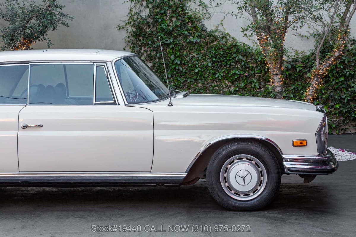 1970 Mercedes 280SE Sunroof Low Grille Coupe thumbnail 8