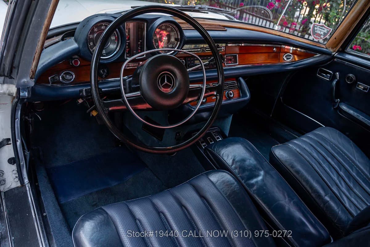 1970 Mercedes 280SE Sunroof Low Grille Coupe thumbnail 14