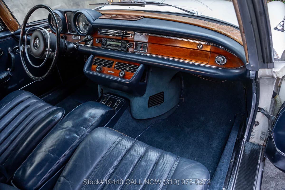 1970 Mercedes 280SE Sunroof Low Grille Coupe thumbnail 17