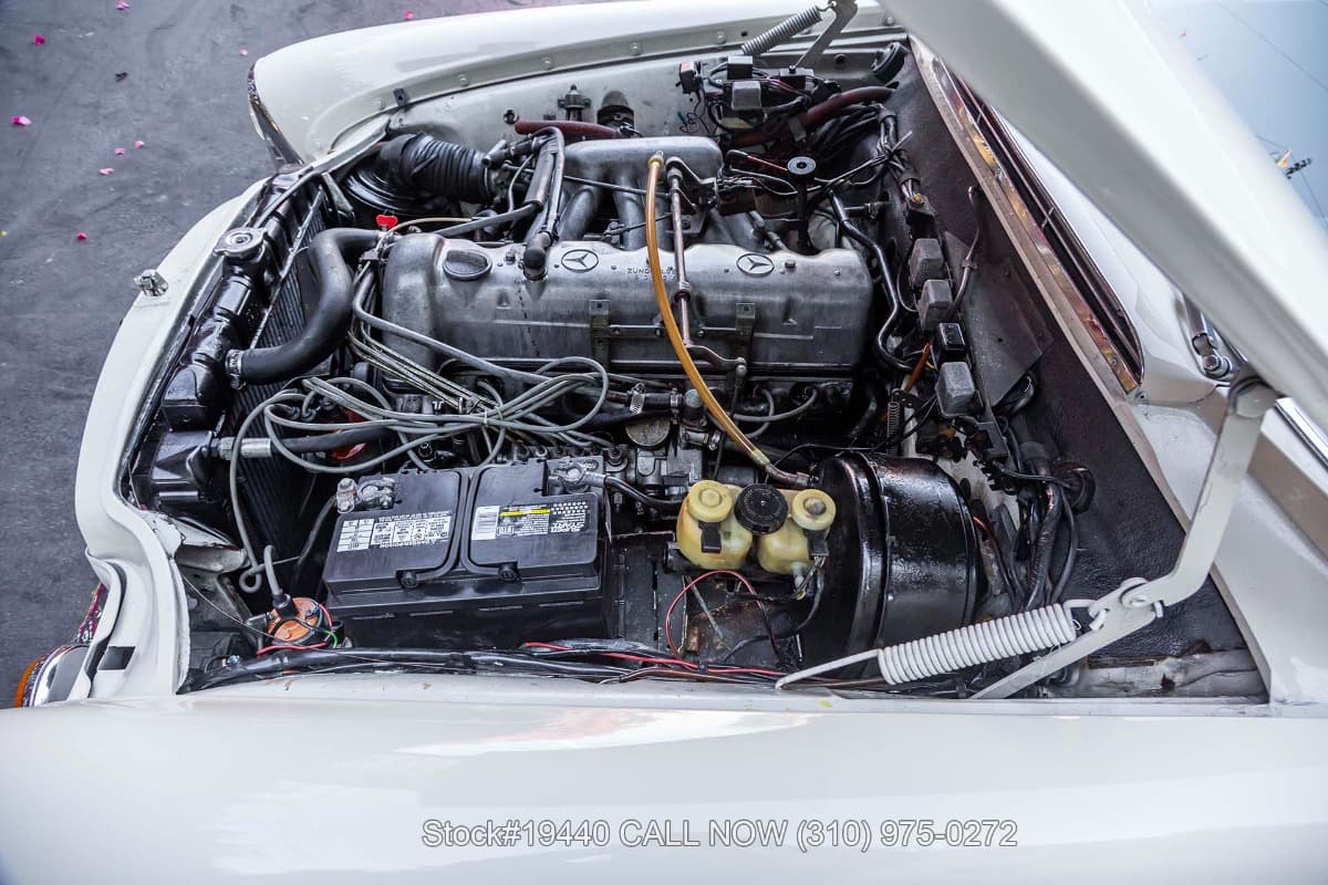 1970 Mercedes 280SE Sunroof Low Grille Coupe thumbnail 21