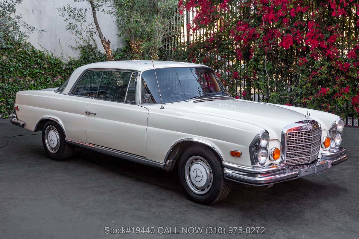 1970 Mercedes 280SE Sunroof Low Grille Coupe thumbnail 3