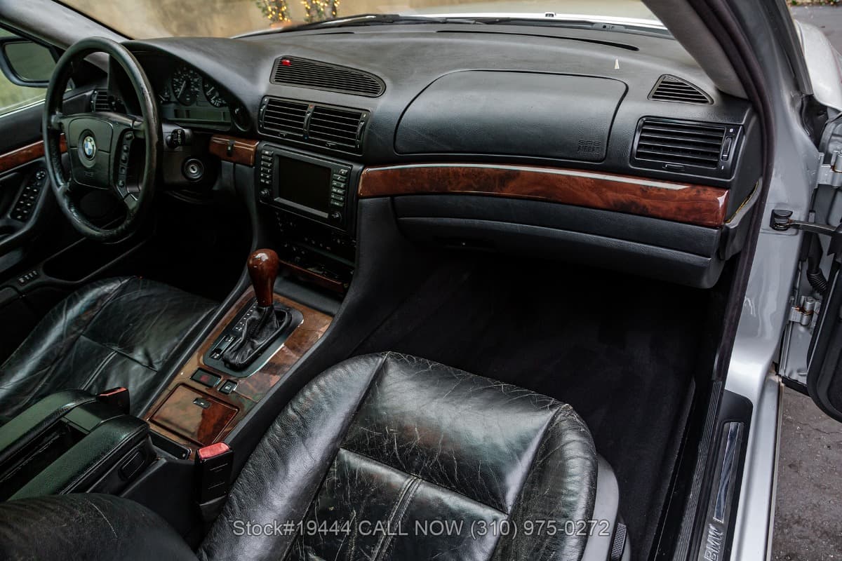 2001 BMW 740iL thumbnail 16