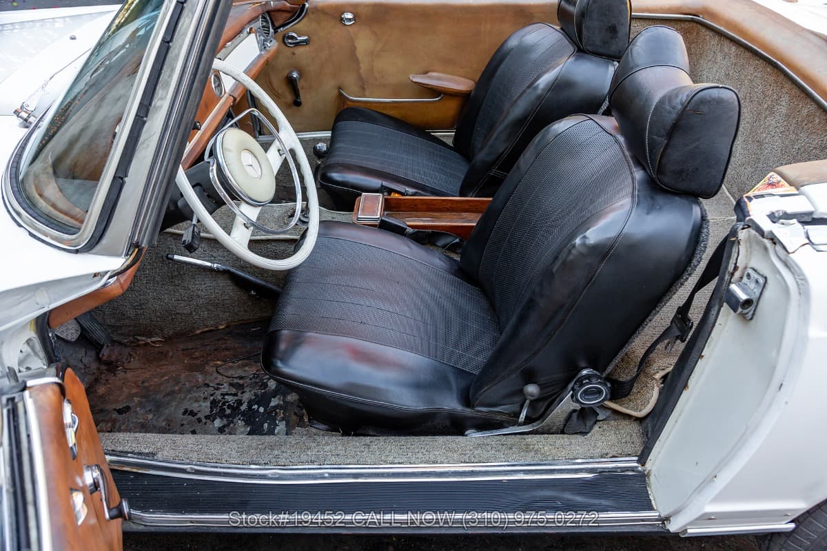 1965 Mercedes 230SL with 2 tops thumbnail 16