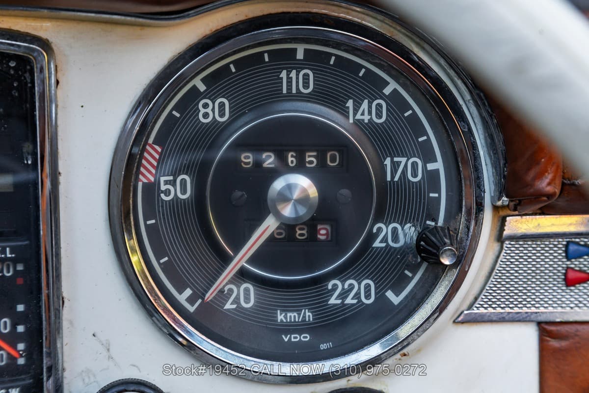 1965 Mercedes 230SL with 2 tops thumbnail 18
