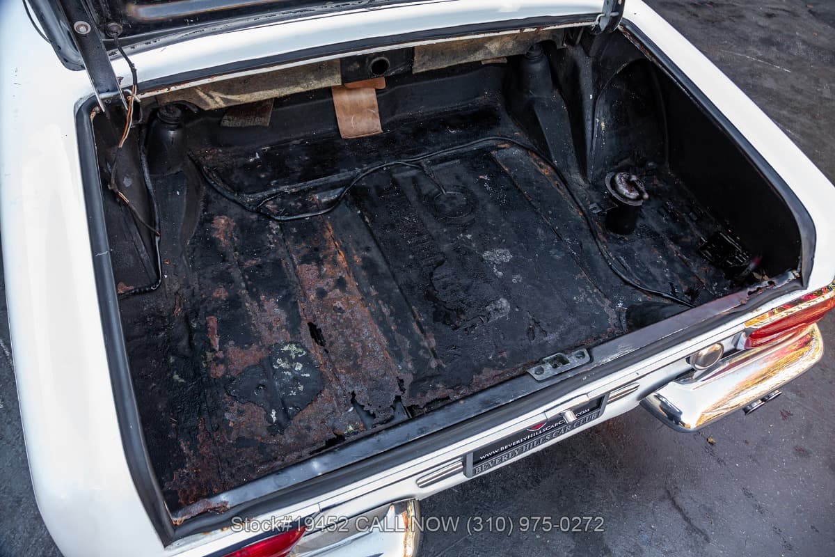 1965 Mercedes 230SL with 2 tops thumbnail 21