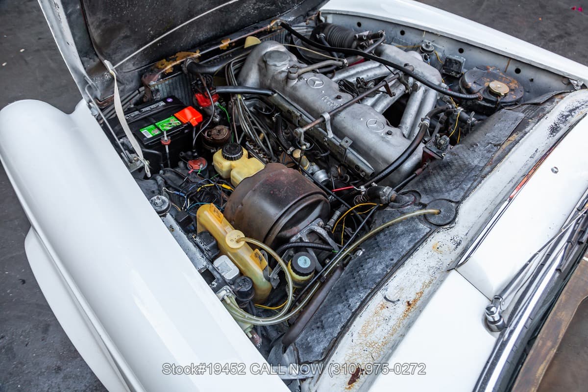 1965 Mercedes 230SL with 2 tops thumbnail 23