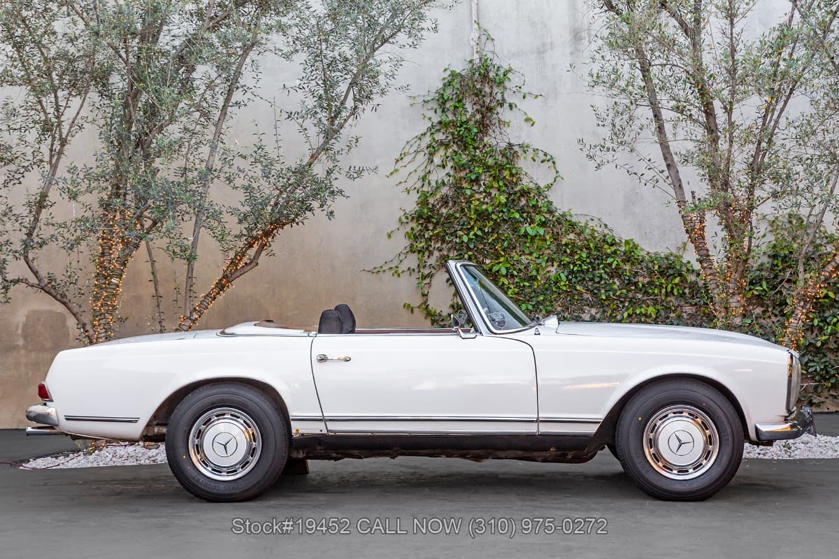 1965 Mercedes 230SL with 2 tops thumbnail 3