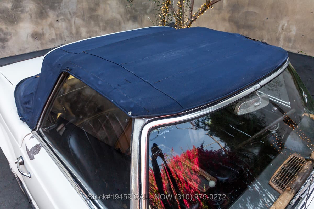 1964 Mercedes 230SL Pagoda With 2 Tops thumbnail 8