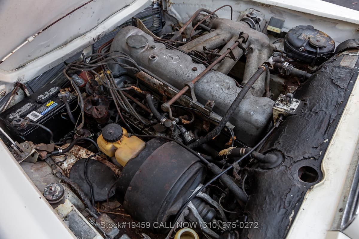 1964 Mercedes 230SL Pagoda With 2 Tops thumbnail 23