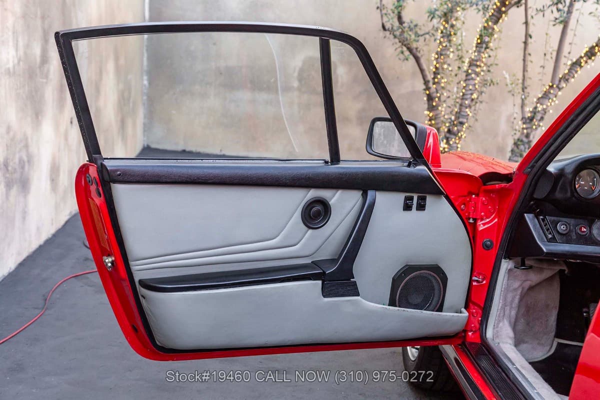 1982 Porsche 911SC Sunroof Delete Coupe Euro-Spec thumbnail 11