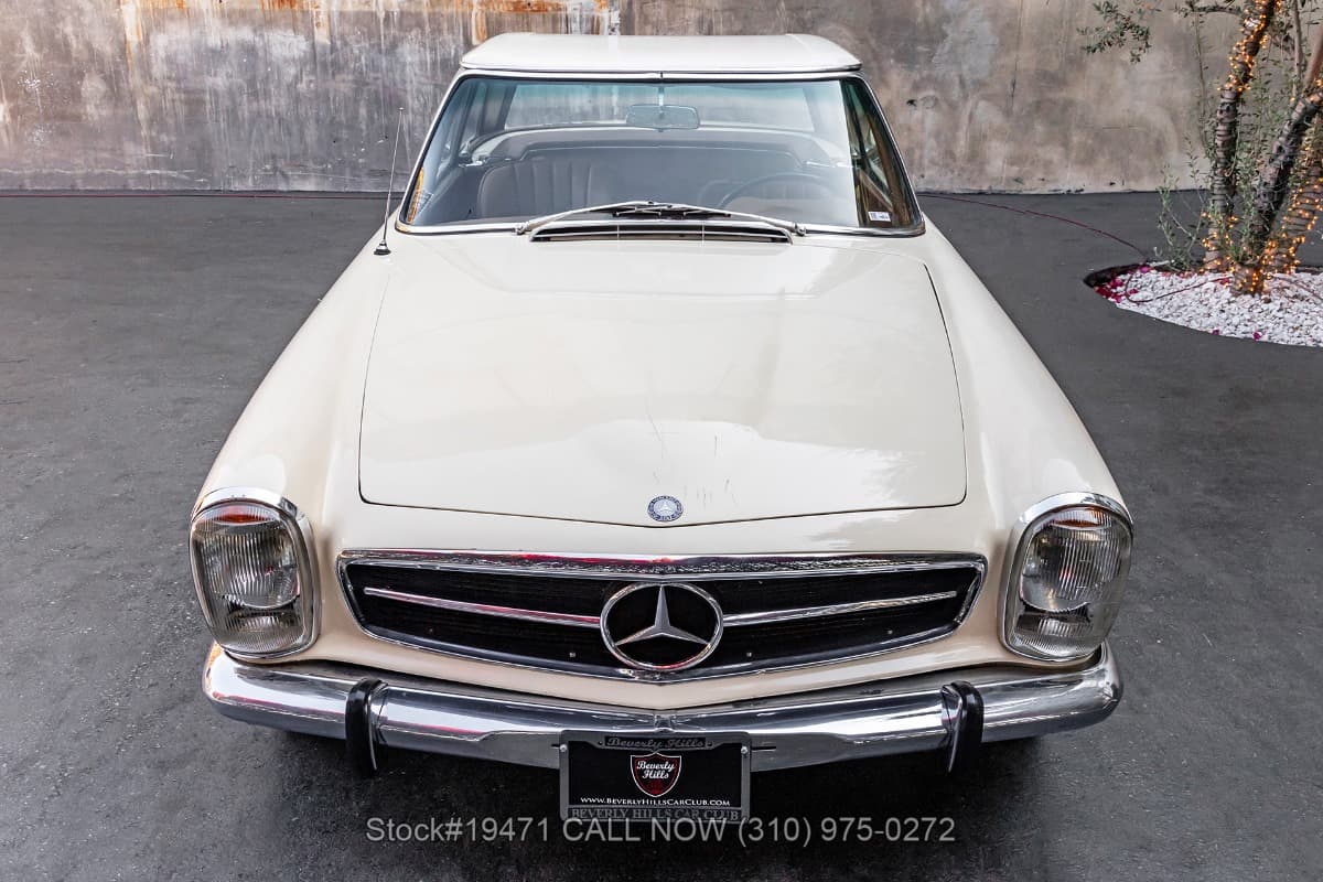 1966 Mercedes 230SL thumbnail 8