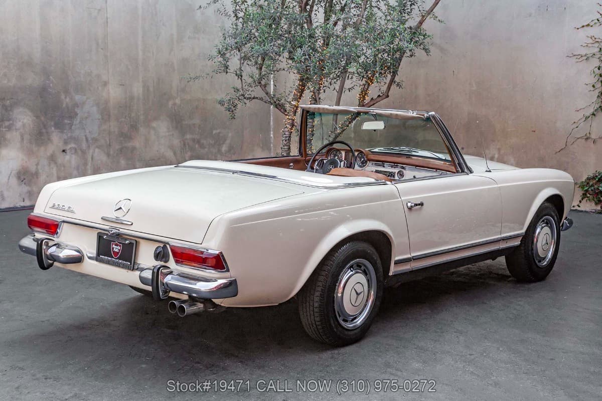 1966 Mercedes 230SL thumbnail 3