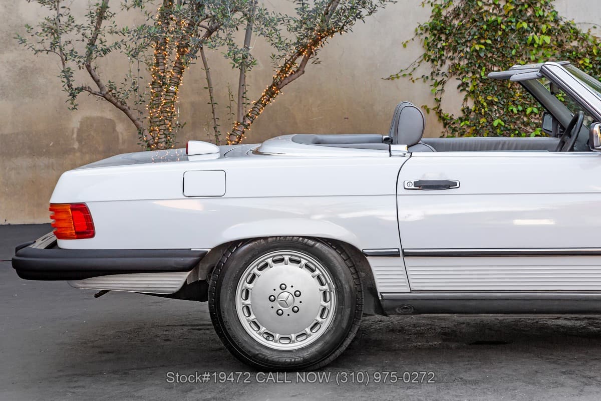 1986 Mercedes 560SL with 2 tops thumbnail 13