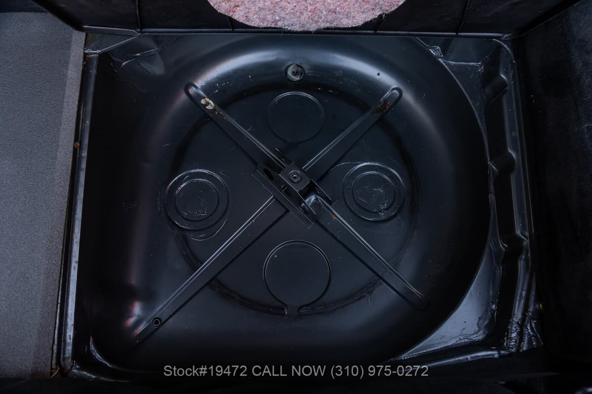 1986 Mercedes 560SL with 2 tops thumbnail 21