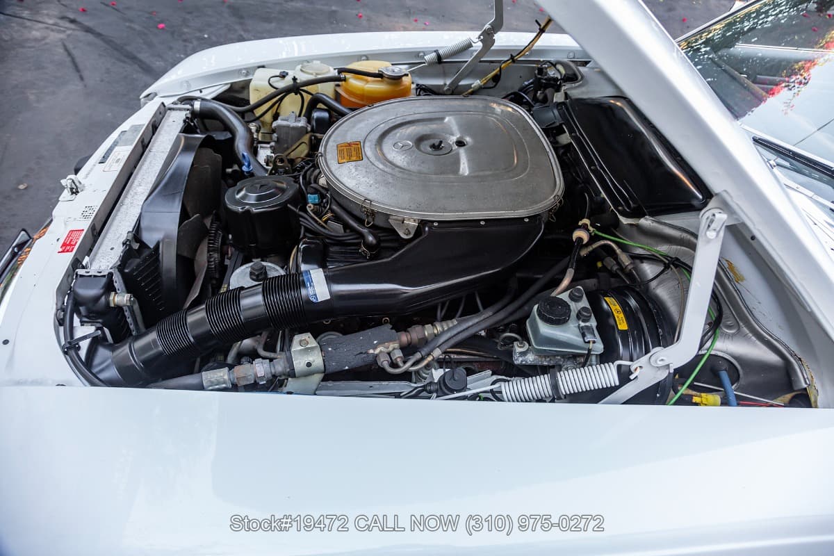 1986 Mercedes 560SL with 2 tops thumbnail 23