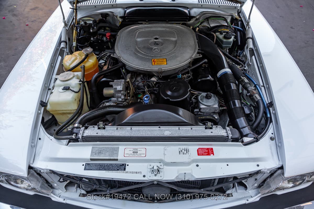 1986 Mercedes 560SL with 2 tops thumbnail 24
