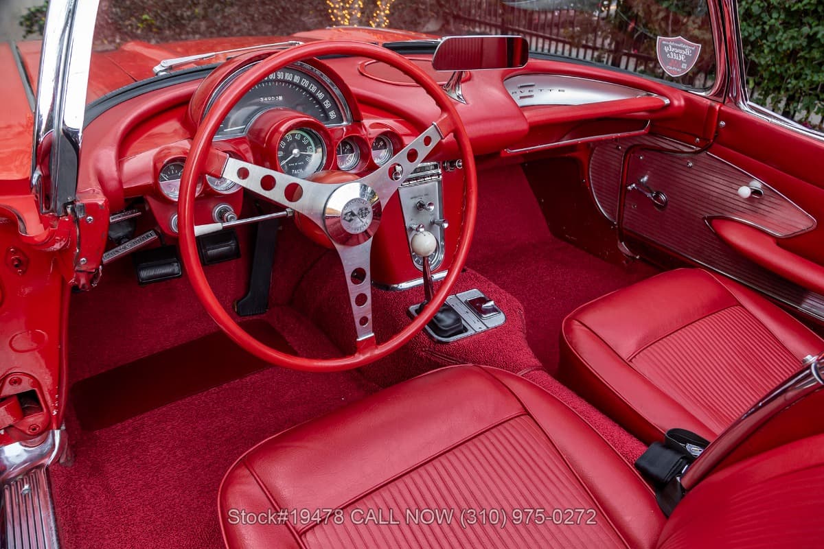 1961 Chevrolet Corvette thumbnail 15