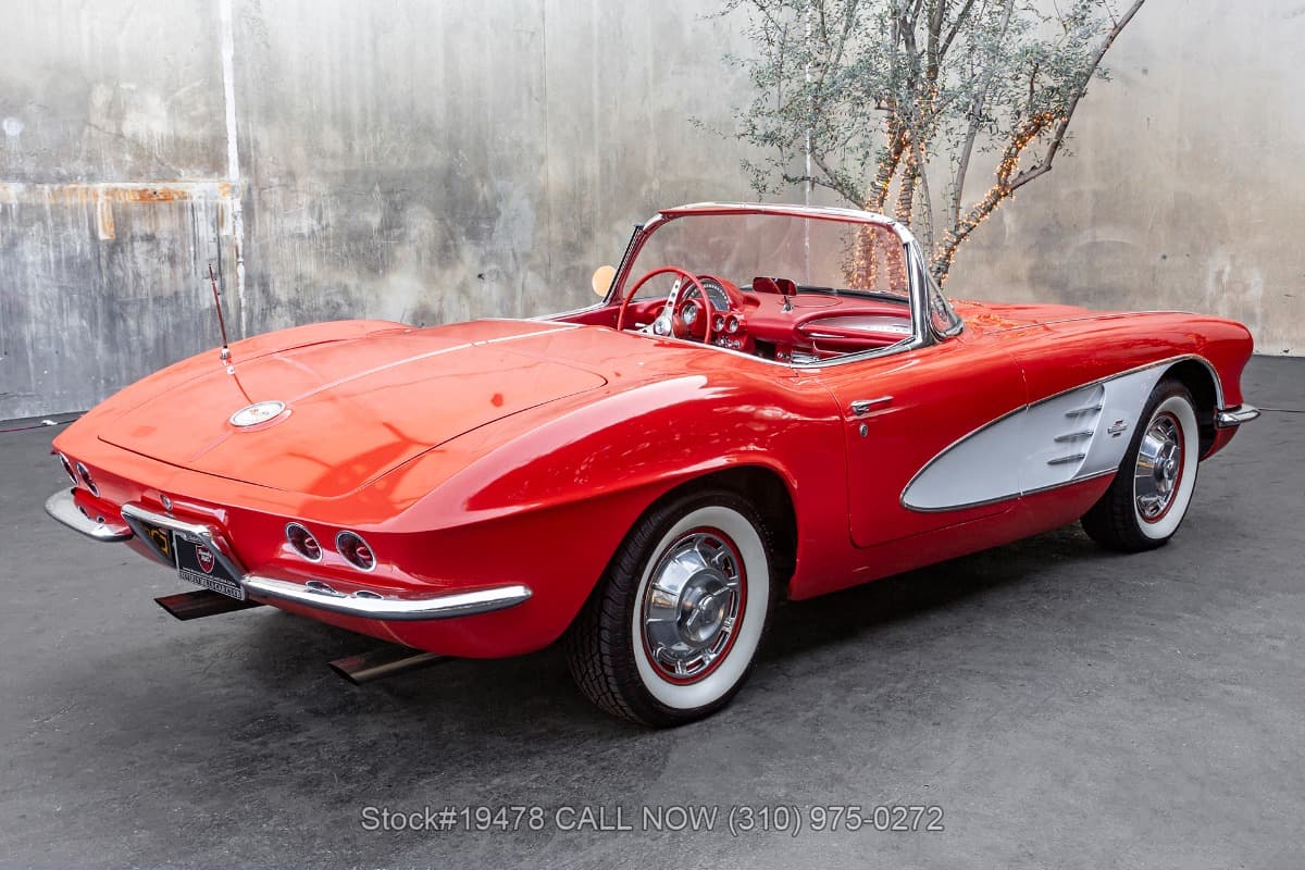 1961 Chevrolet Corvette thumbnail 4