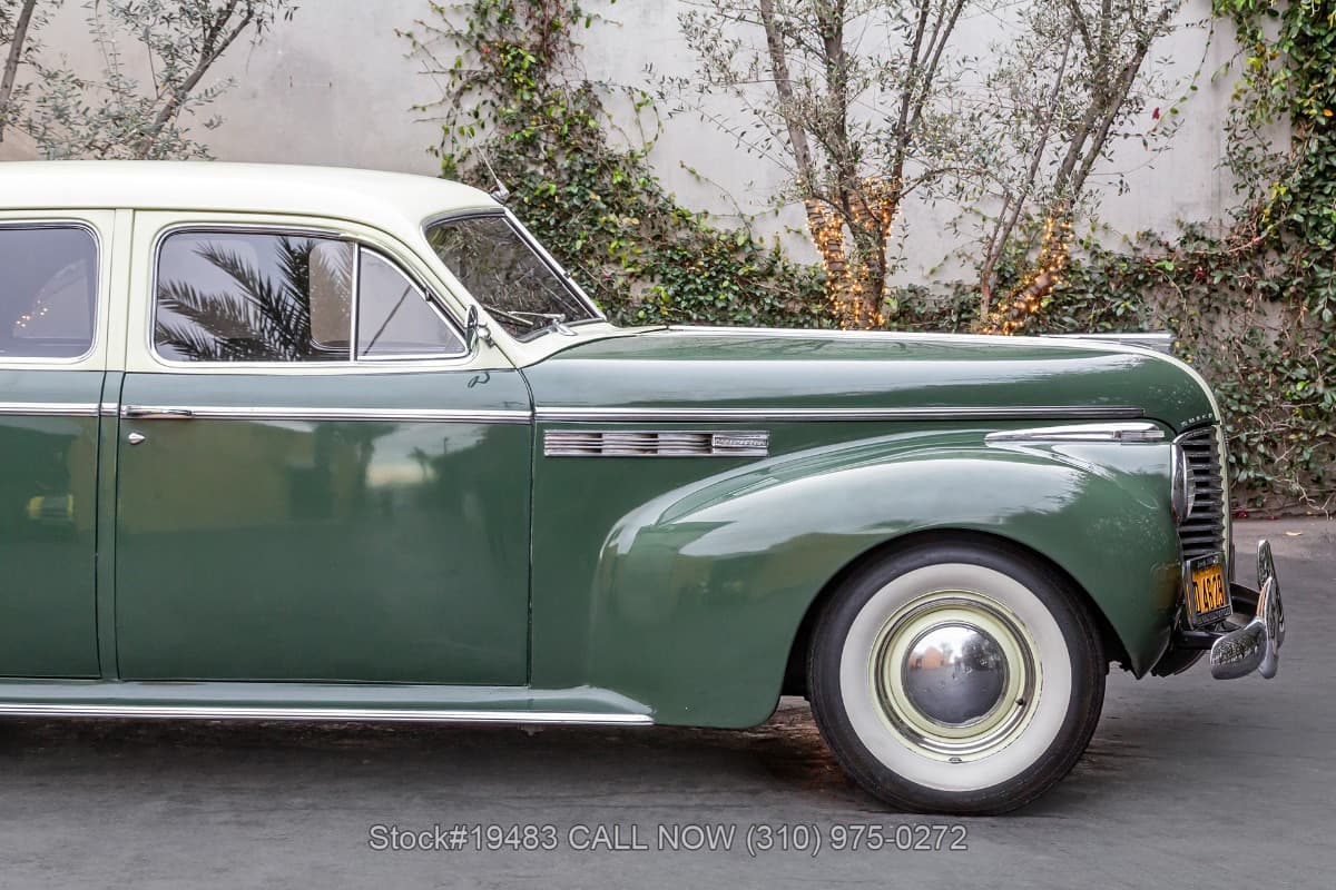 1940 Buick Roadmaster 70 Series thumbnail 8