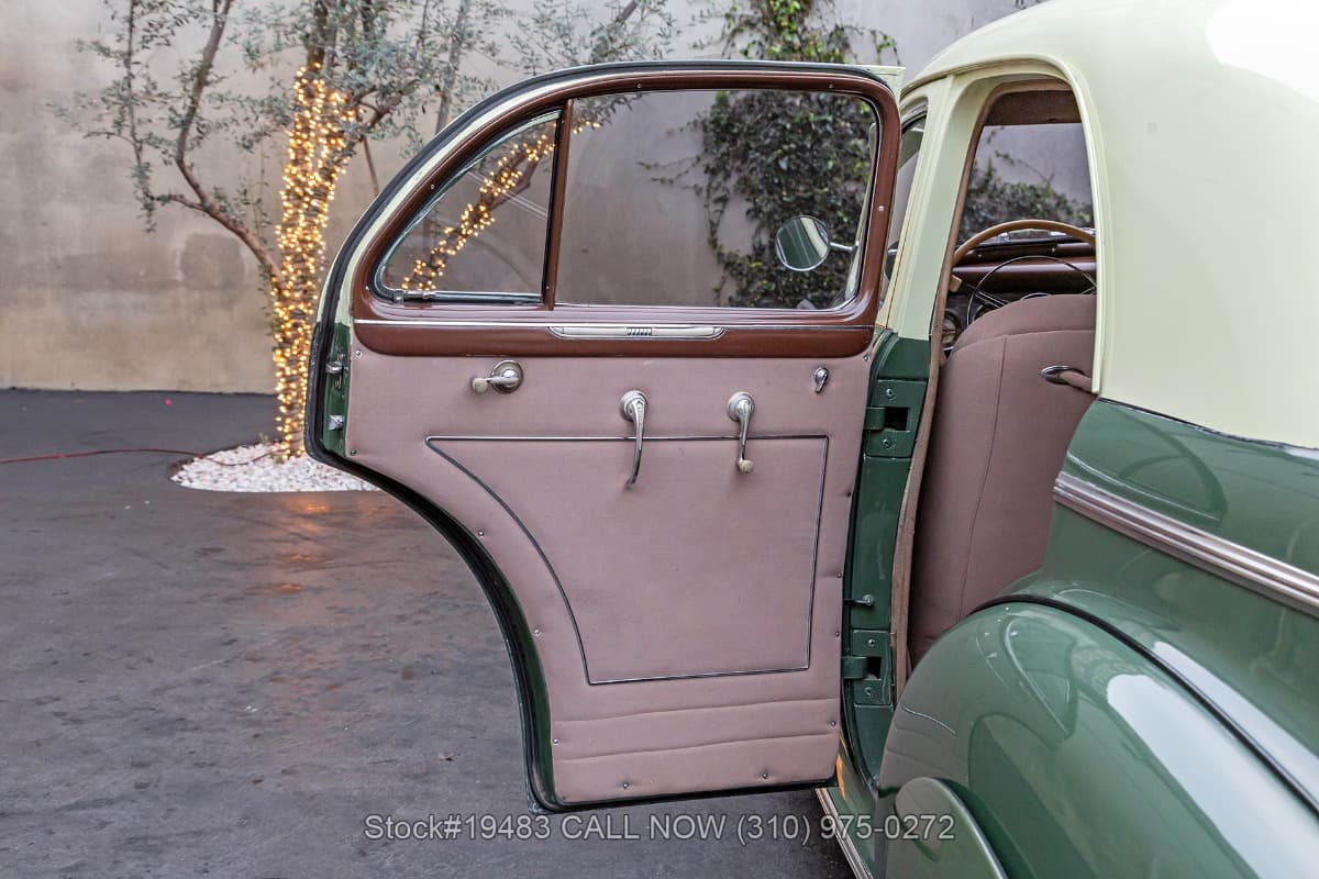 1940 Buick Roadmaster 70 Series thumbnail 13