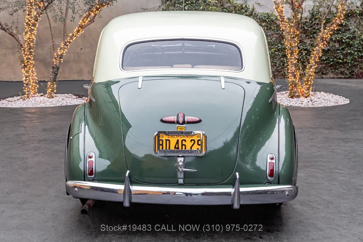 1940 Buick Roadmaster 70 Series thumbnail 5