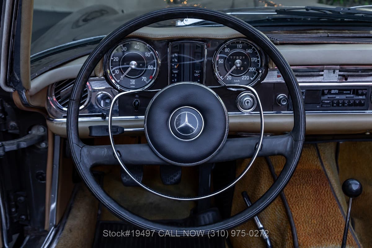 1966 Mercedes 230SL Pagoda with 2 Tops thumbnail 17