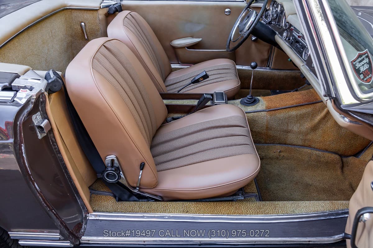 1966 Mercedes 230SL Pagoda with 2 Tops thumbnail 18