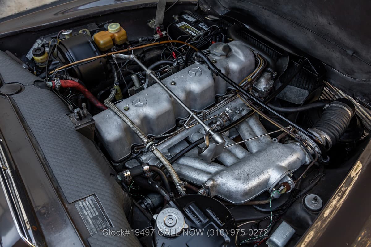 1966 Mercedes 230SL Pagoda with 2 Tops thumbnail 25