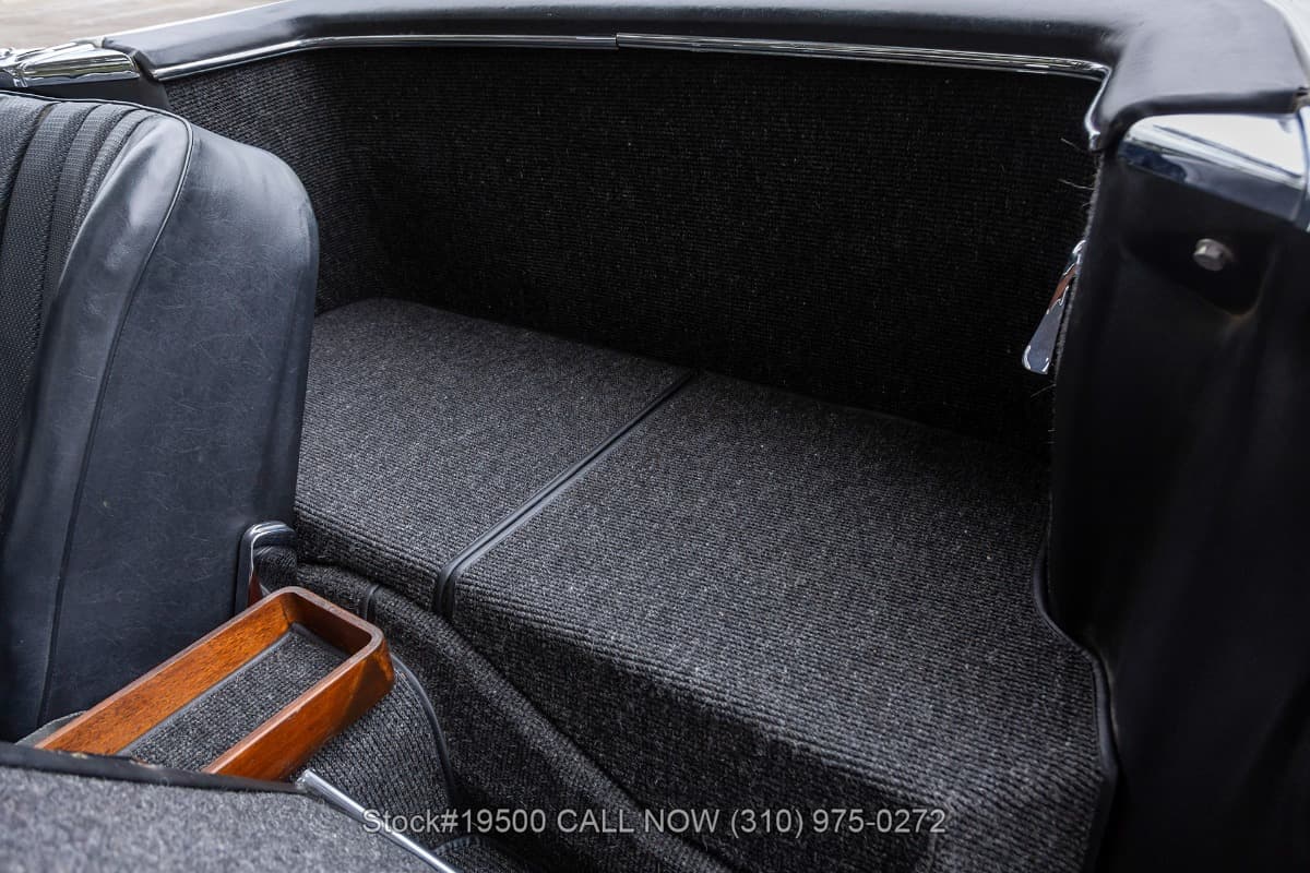 1968 Mercedes 250SL with 2 Tops thumbnail 15