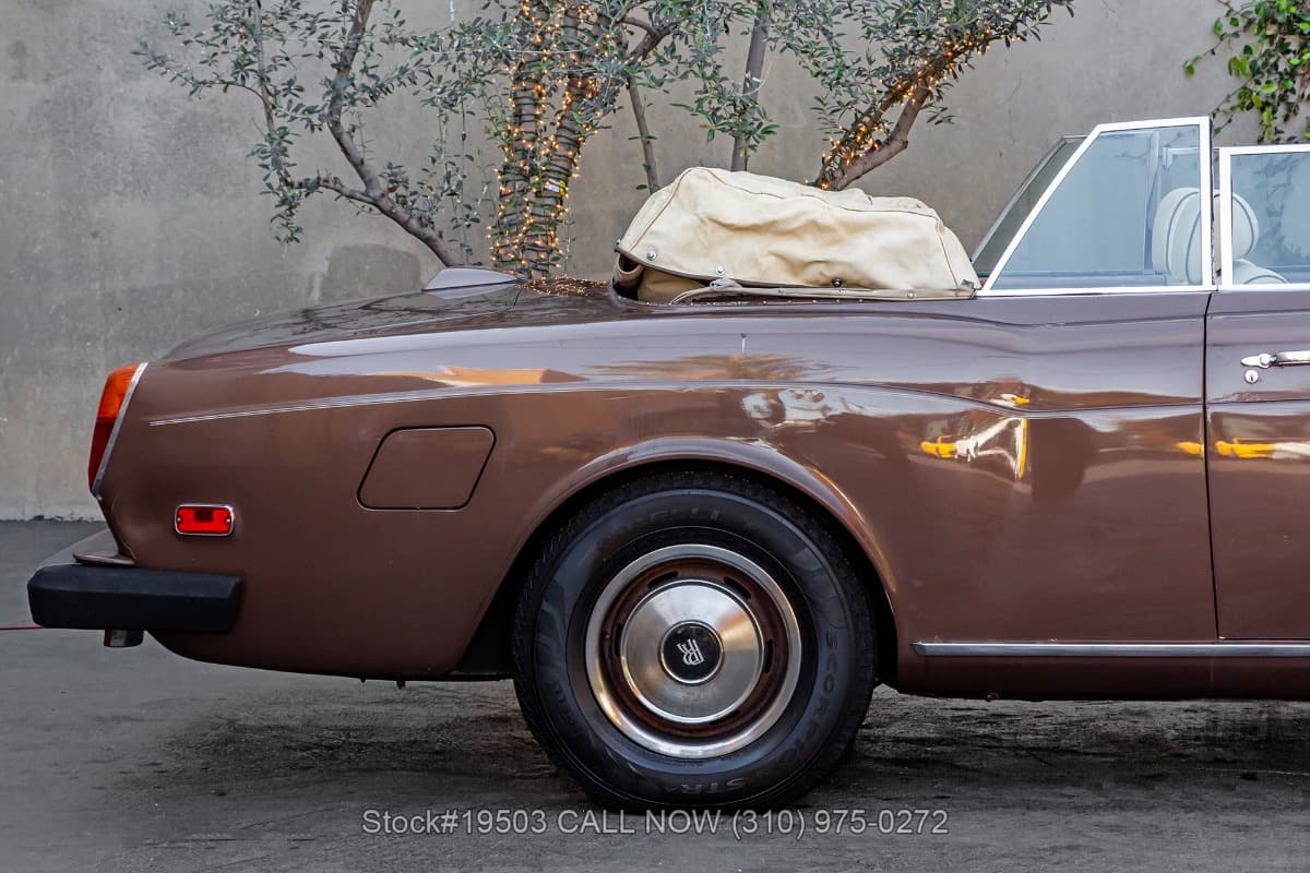 1976 Rolls-Royce Corniche thumbnail 12