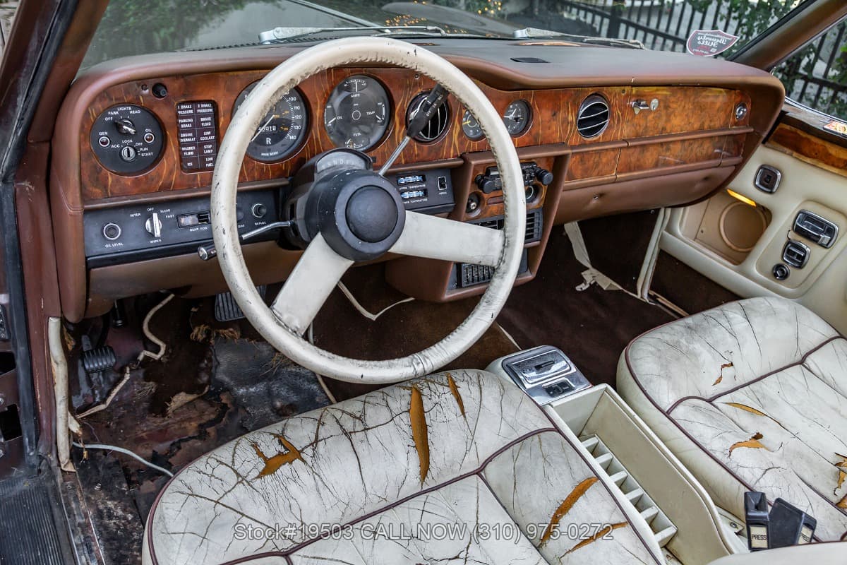 1976 Rolls-Royce Corniche thumbnail 16