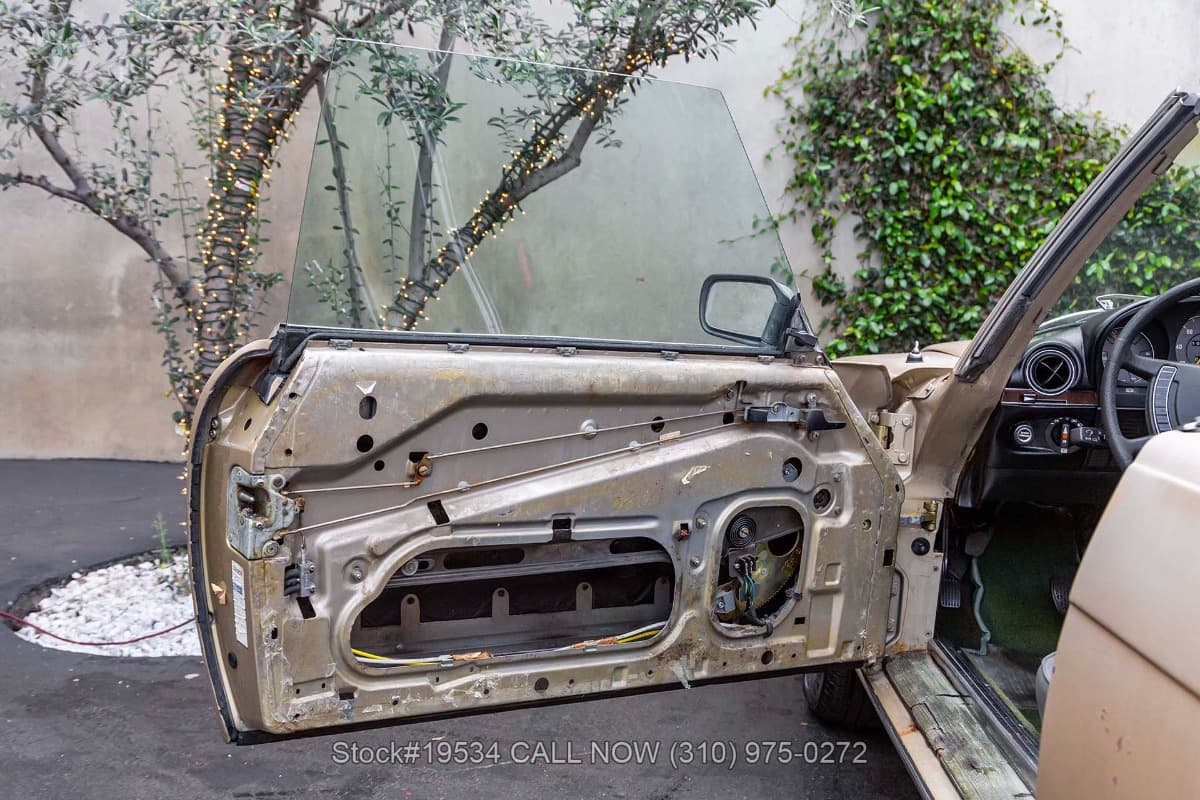 1972 Mercedes 450SL With 2 Tops thumbnail 14