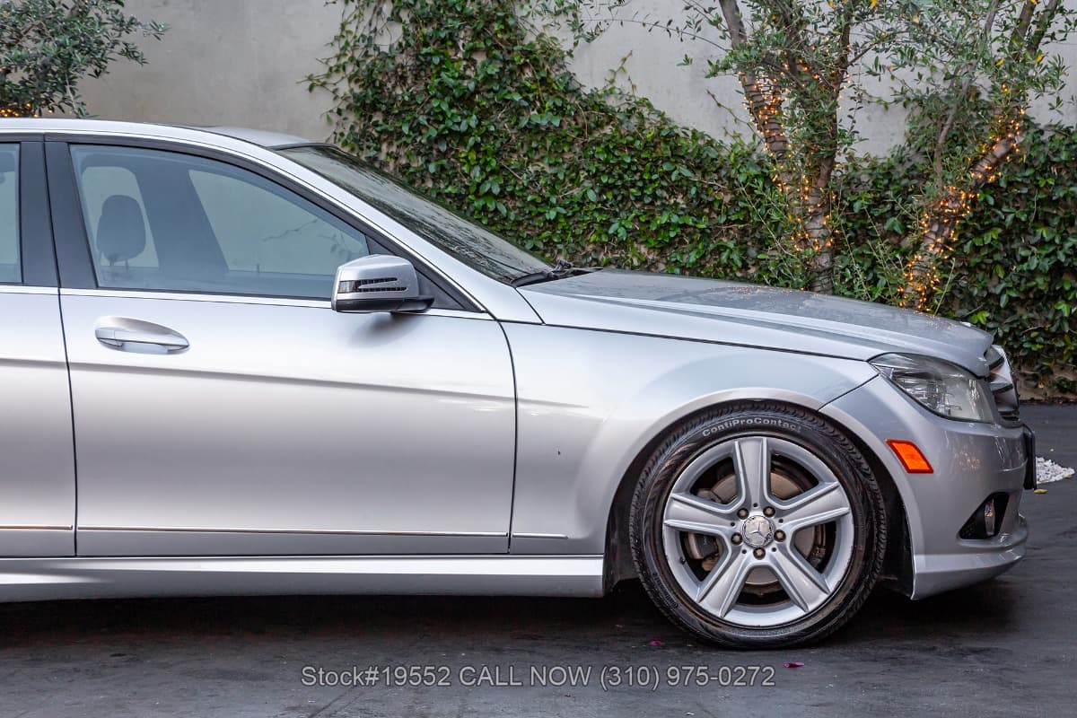 2010 Mercedes C 300 Sport 4MATIC Sedan thumbnail 8