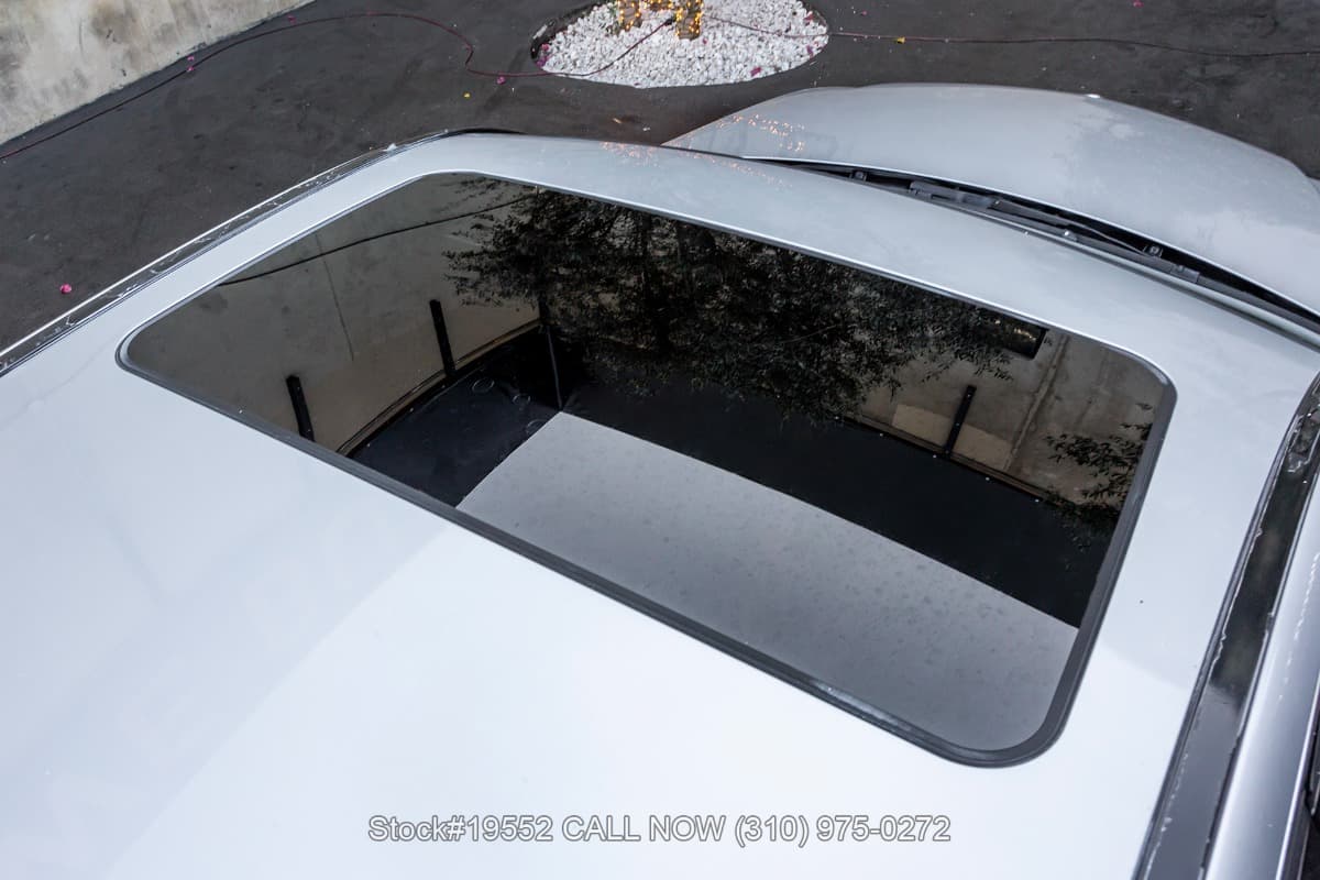 2010 Mercedes C 300 Sport 4MATIC Sedan thumbnail 11