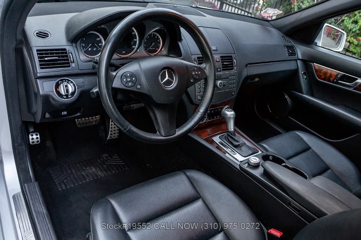 2010 Mercedes C 300 Sport 4MATIC Sedan thumbnail 13