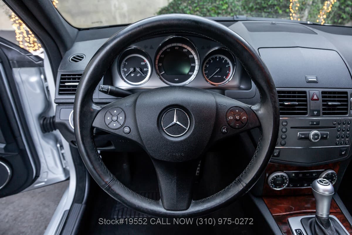 2010 Mercedes C 300 Sport 4MATIC Sedan thumbnail 14