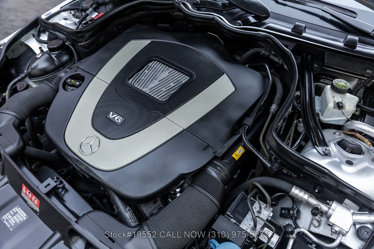 2010 Mercedes C 300 Sport 4MATIC Sedan thumbnail 23