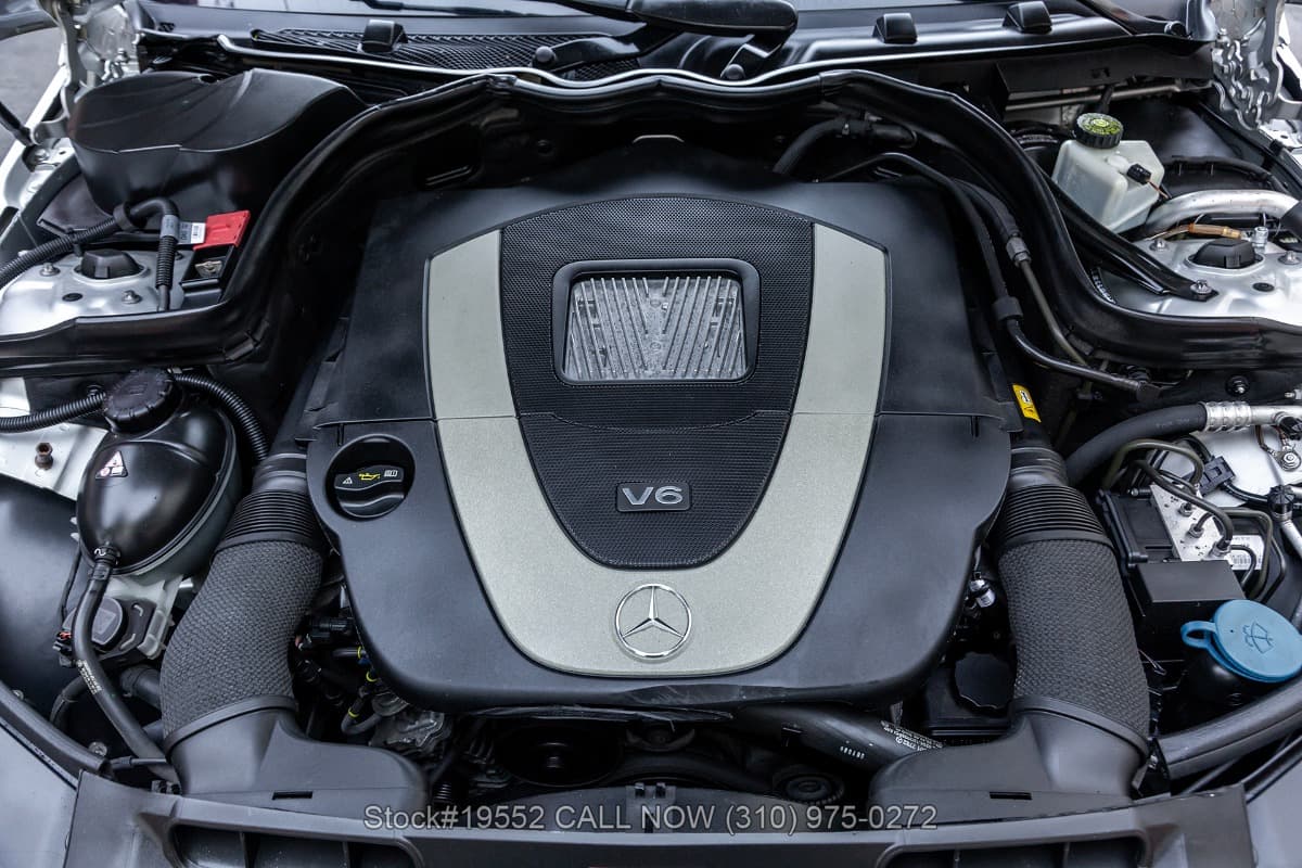 2010 Mercedes C 300 Sport 4MATIC Sedan thumbnail 25